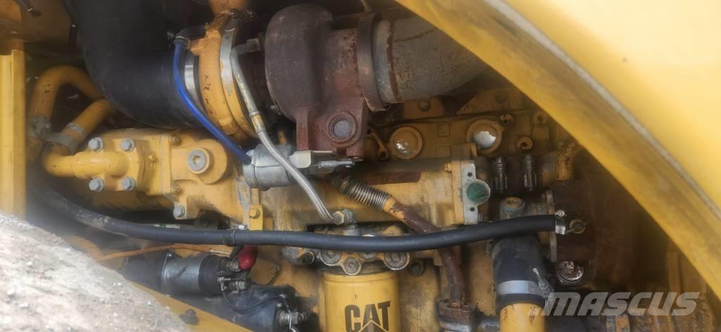 CAT 972 H لوادر بعجل