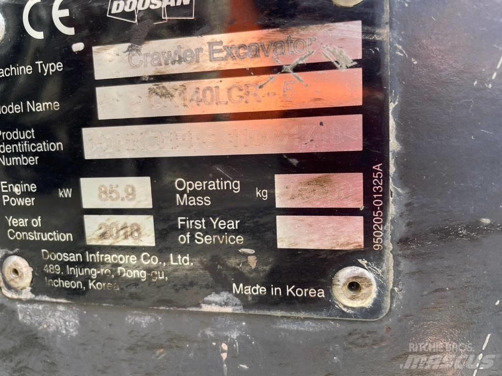 Doosan DX 140 LCR حفارات زحافة