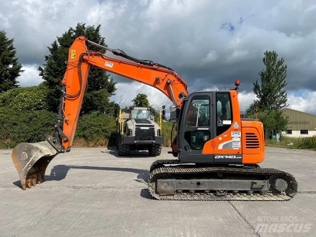 Doosan DX 140 LCR حفارات زحافة