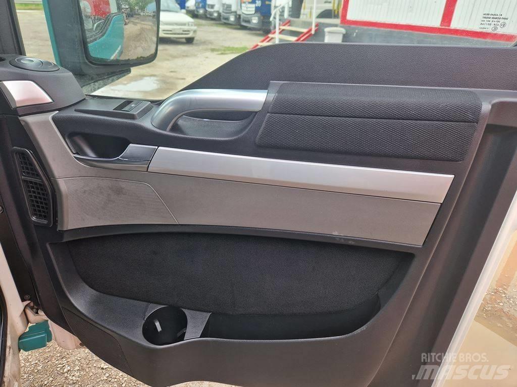 MAN TGX 26.440 كابينة والداخلية