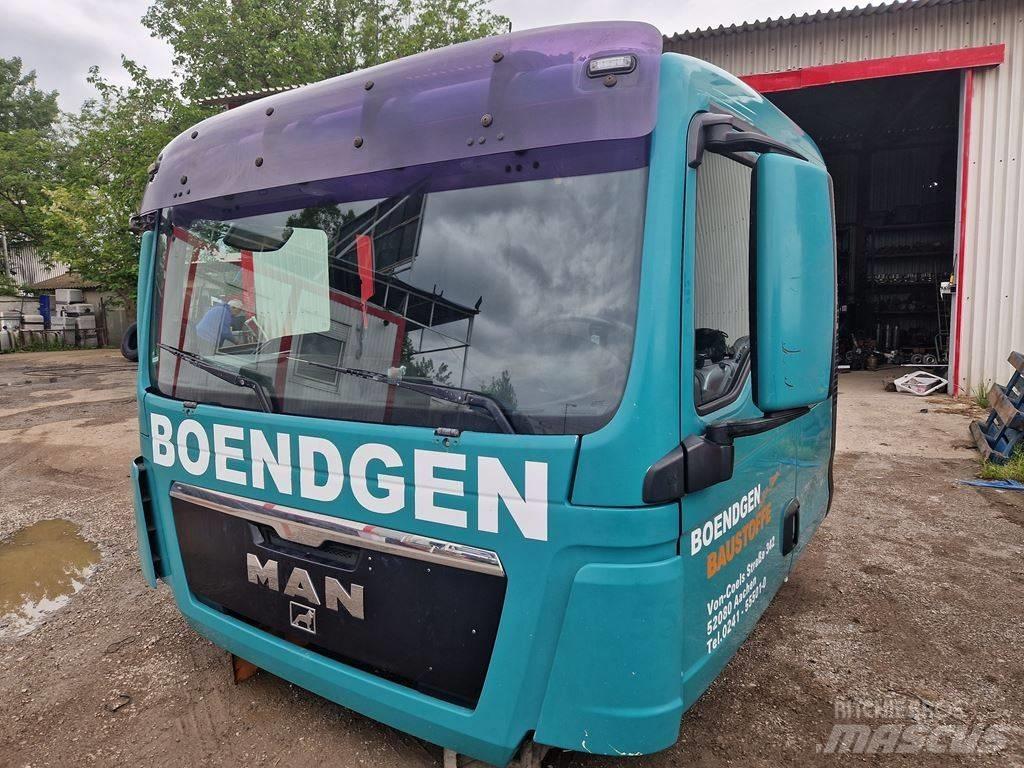 MAN TGX 26.440 كابينة والداخلية