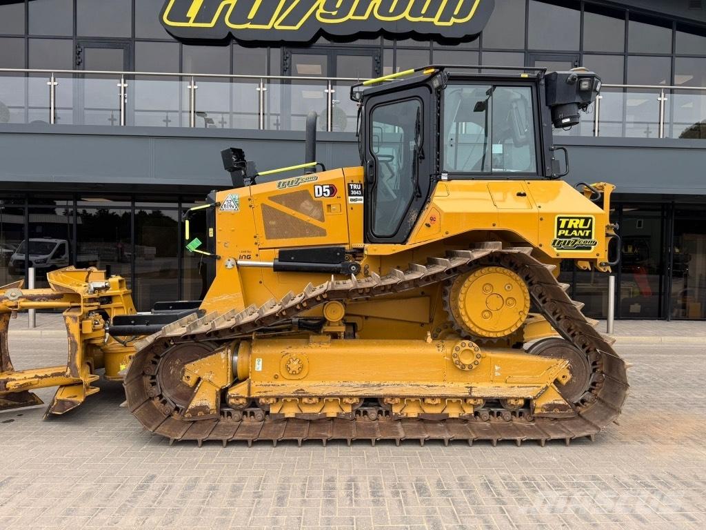 CAT D 5 LGP بلدوزرات مجنزرة