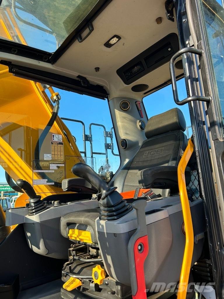 JCB 220X L حفارات زحافة