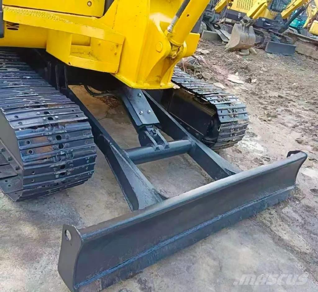 Komatsu PC 56 حفارات صغيرة أقل من 7 طن (حفارات صغيرة)