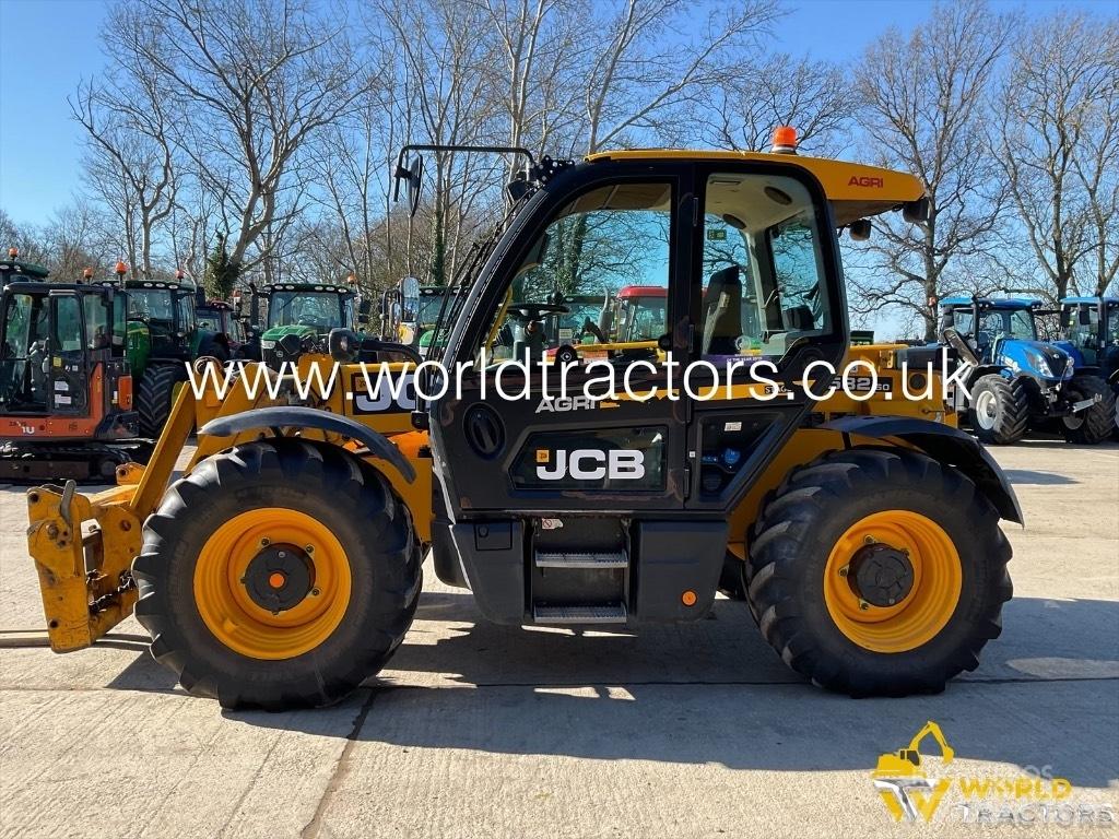 JCB 532 60 معدات مناولة لأغراض الزراعة