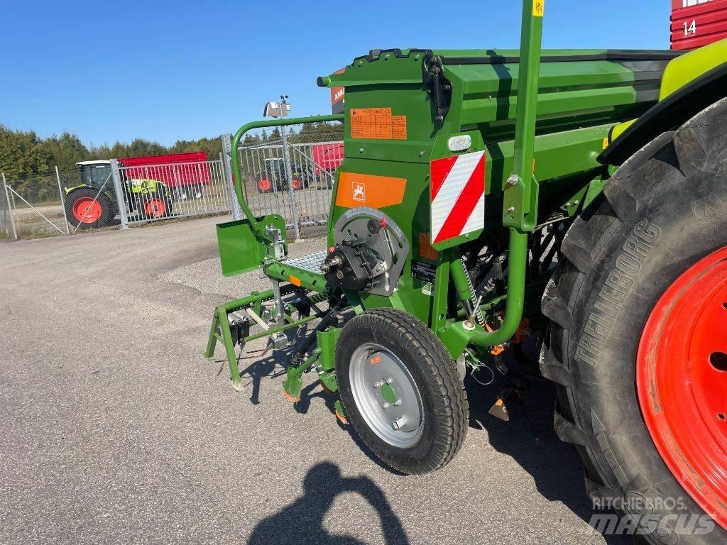 Amazone D9 3000 مثاقيب