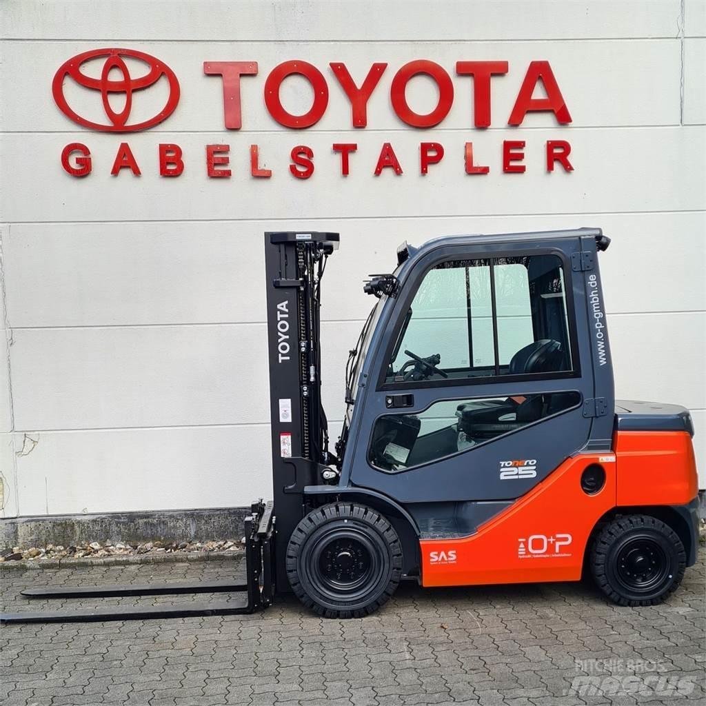 Toyota 52-8FDF25 شاحنات الديزل