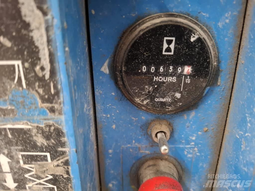 Genie GS 1932 رافعات مقصية الشكل