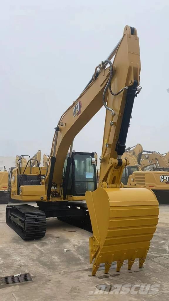 CAT 320 حفارات زحافة