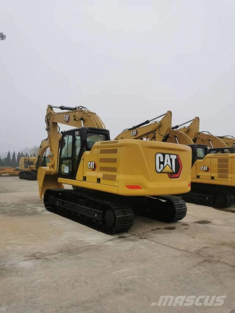 CAT 320 حفارات زحافة