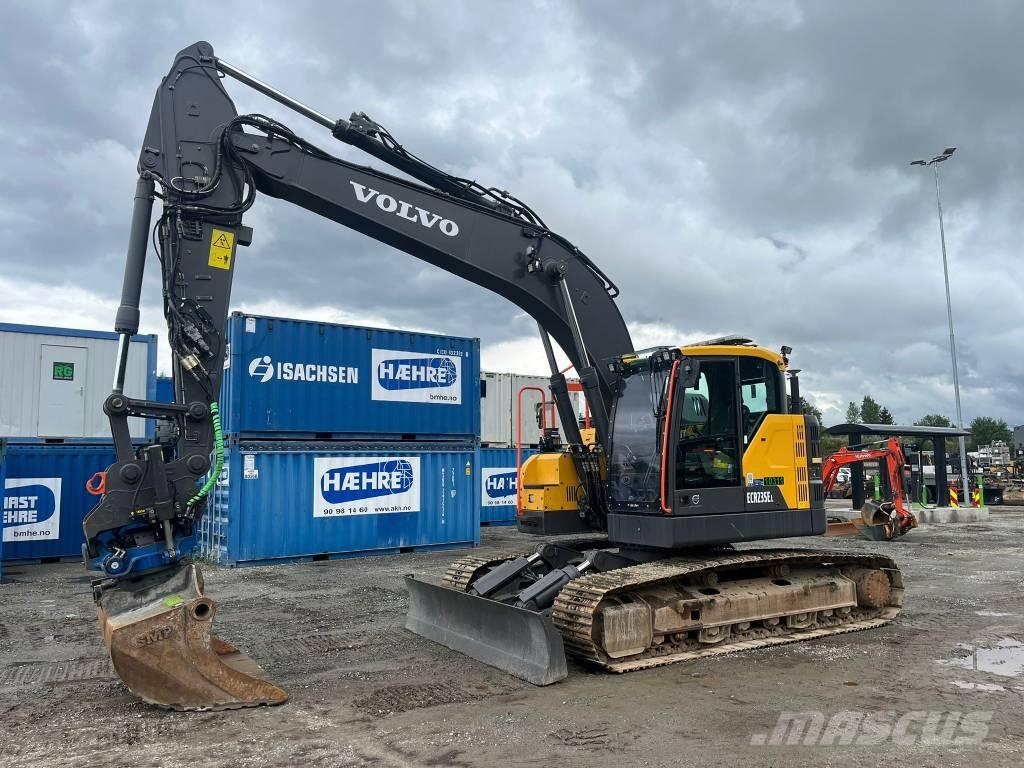 Volvo ECR 235 EL حفارات زحافة