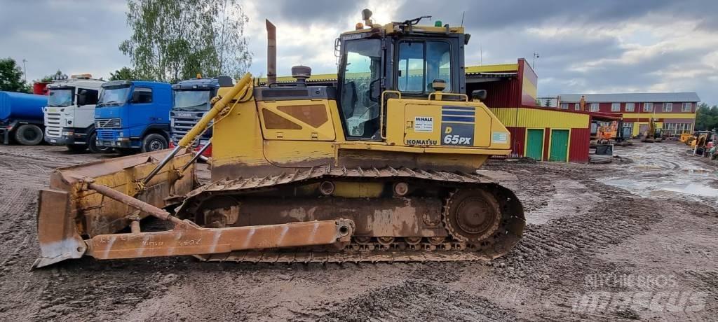 Komatsu D 65 PX-17 بلدوزرات مجنزرة