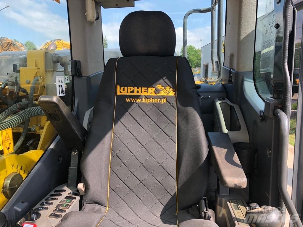 Komatsu PC 240 LC-10 حفارات زحافة