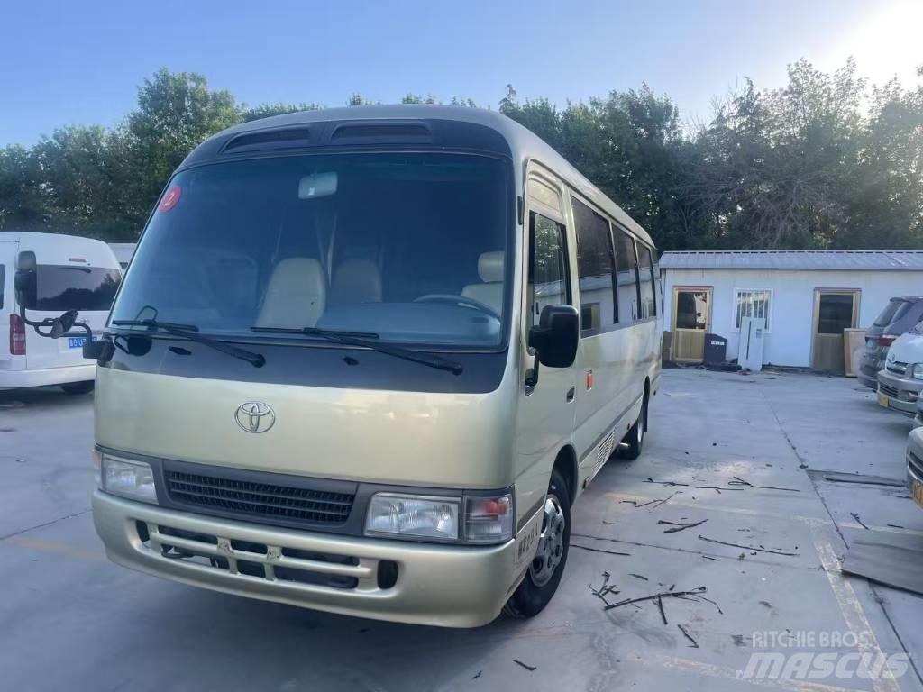 Toyota Coaster حافلة داخل المدينة