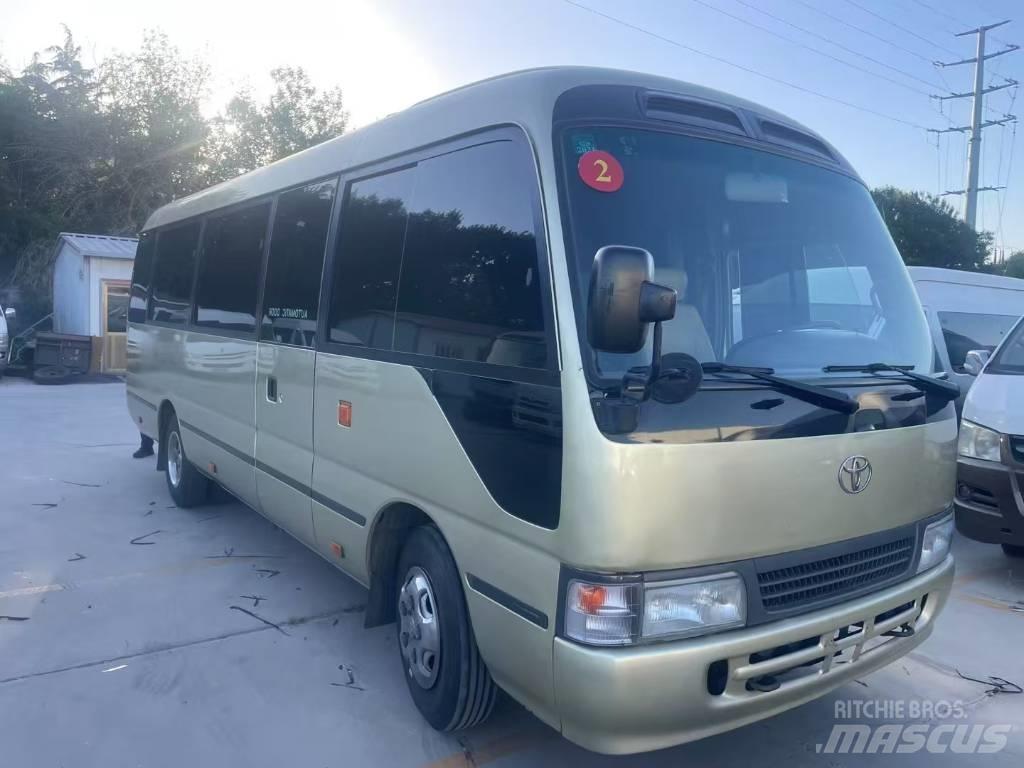 Toyota Coaster حافلة داخل المدينة