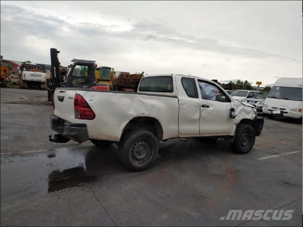 Toyota Hilux 5 شاحنات خفيفة/مفصلية الجوانب
