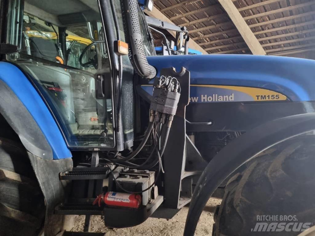 New Holland TM 155 الجرارات