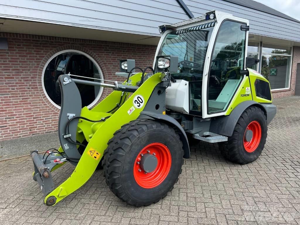 CLAAS Torion 535 معدات مناولة لأغراض الزراعة