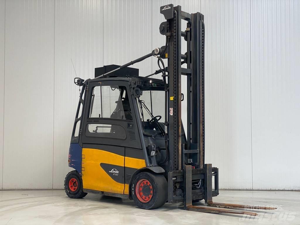 Linde E50HL-01/600 شاحنات ذات رافعات شوكية تعمل بالكهرباء