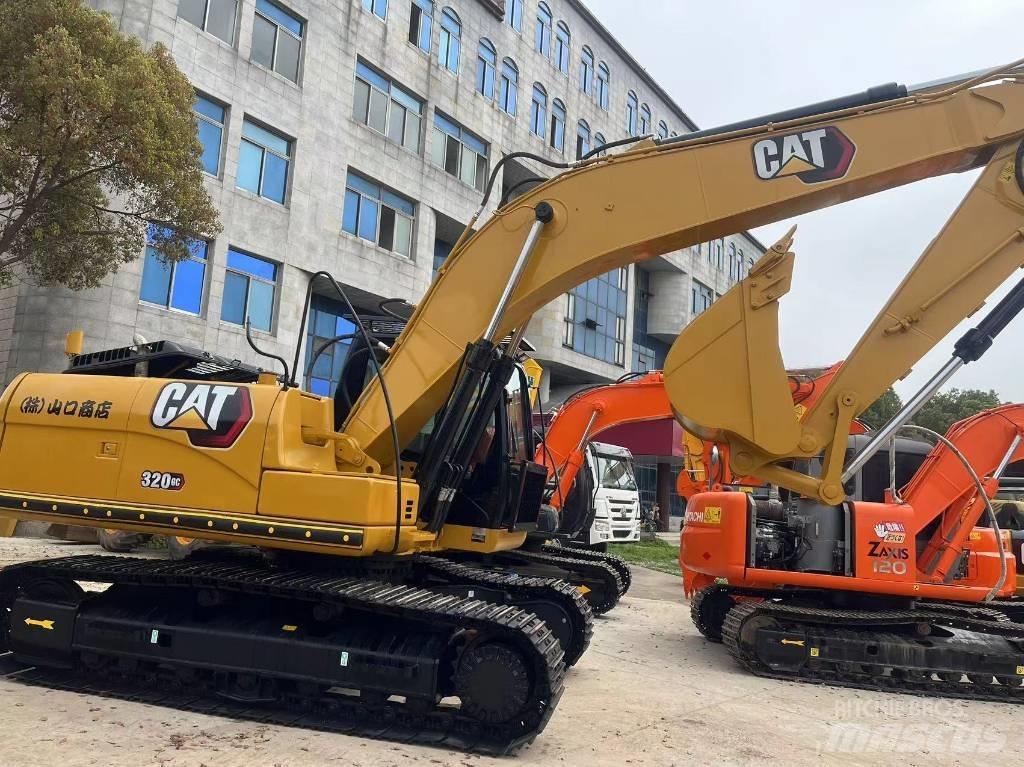 CAT 320 GC حفارات زحافة