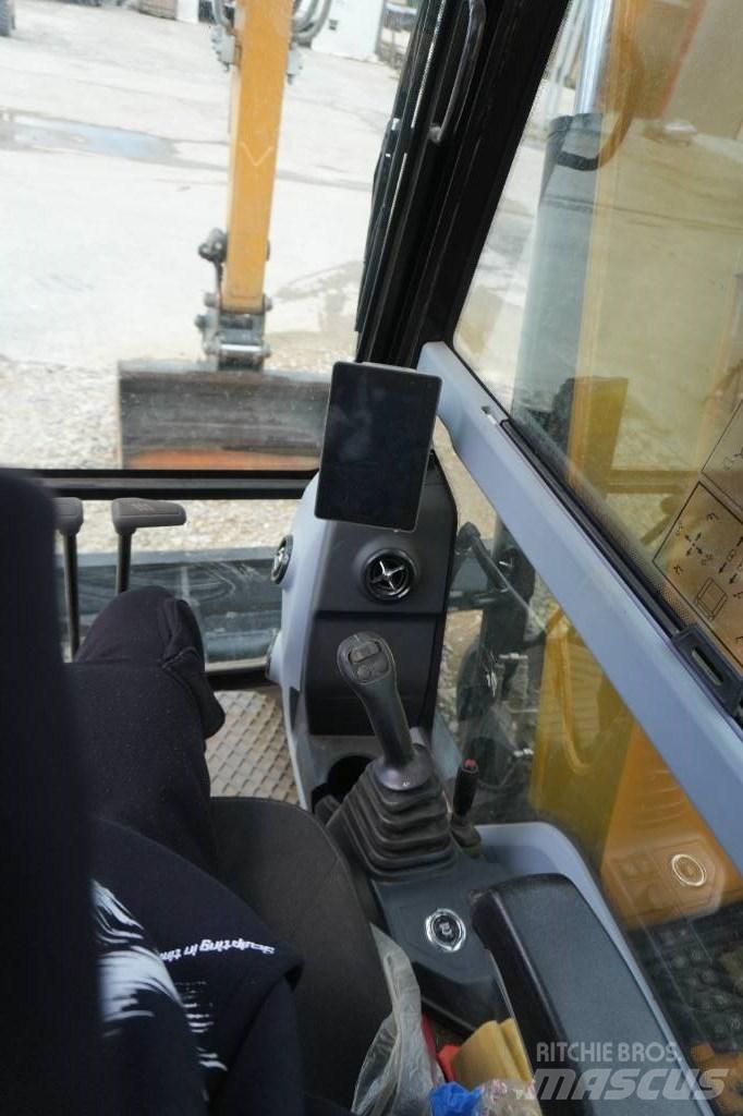 Sany SY 75 C حفارات زحافة