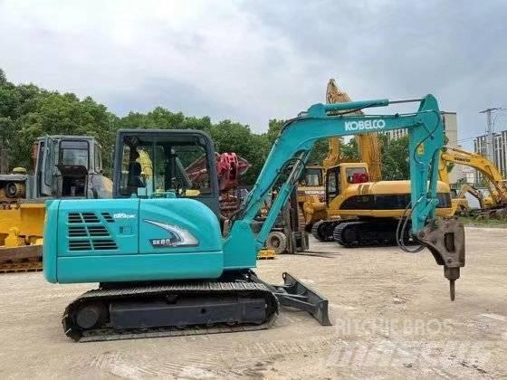 Kobelco SK 60 حفارات زحافة