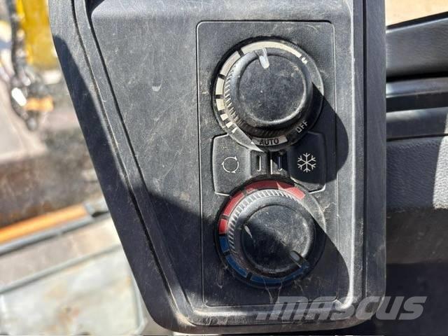 Wacker Neuson EW 65 حفارات بعجل