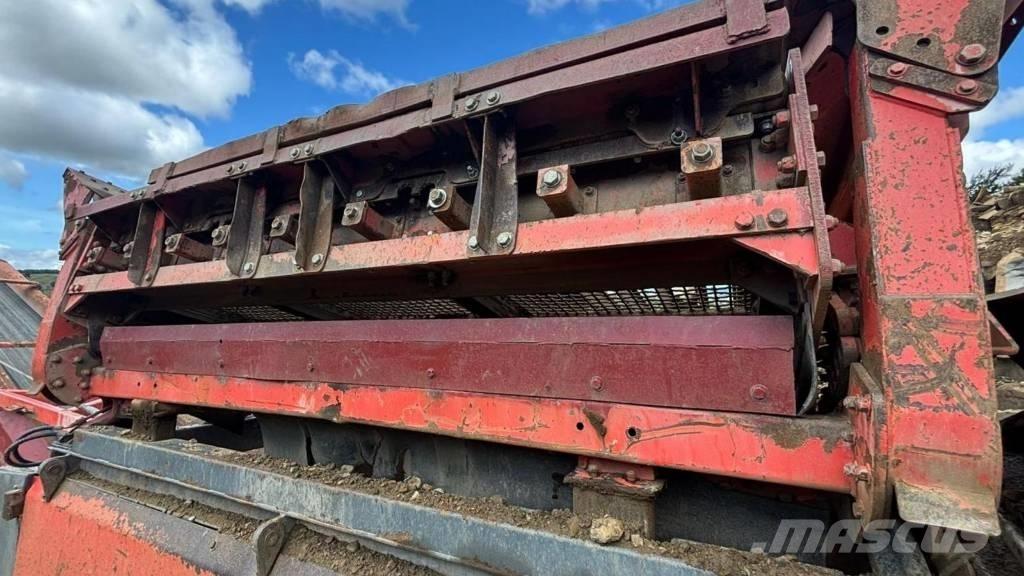 Sandvik QE 140 غرابيل