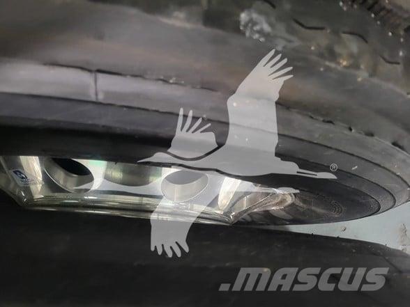 Fontaine  نصف مقطورات مسطحة / مفصلية الجوانب