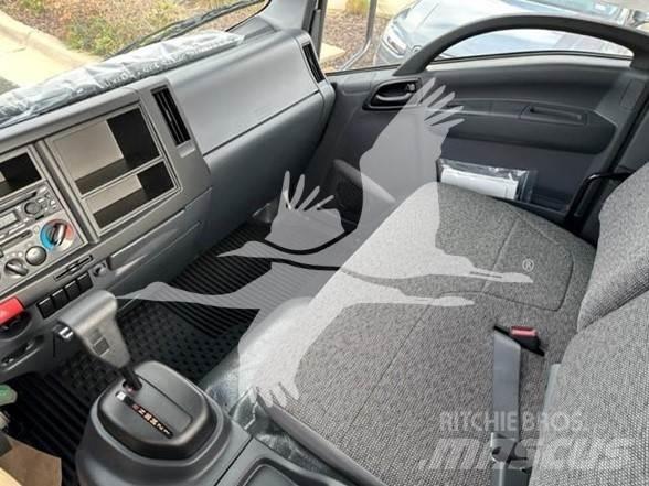 Isuzu NPR HD شاحنات بمقصورة وهيكل
