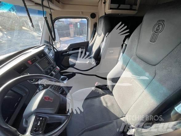 Kenworth T680 وحدات الجر