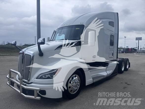 Kenworth T680 وحدات الجر