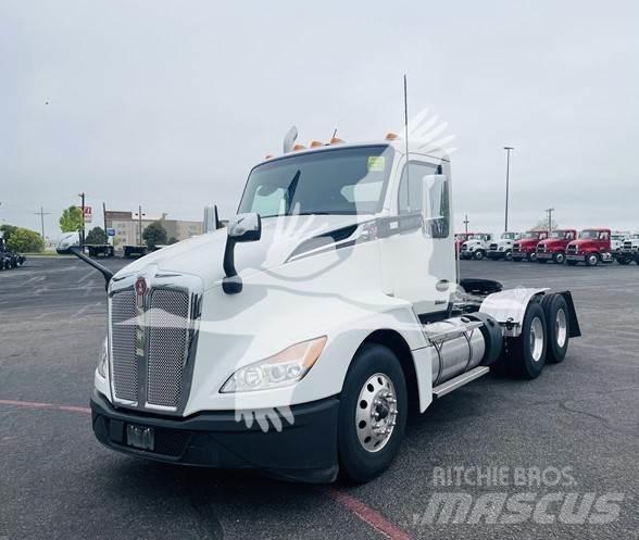 Kenworth T680 وحدات الجر