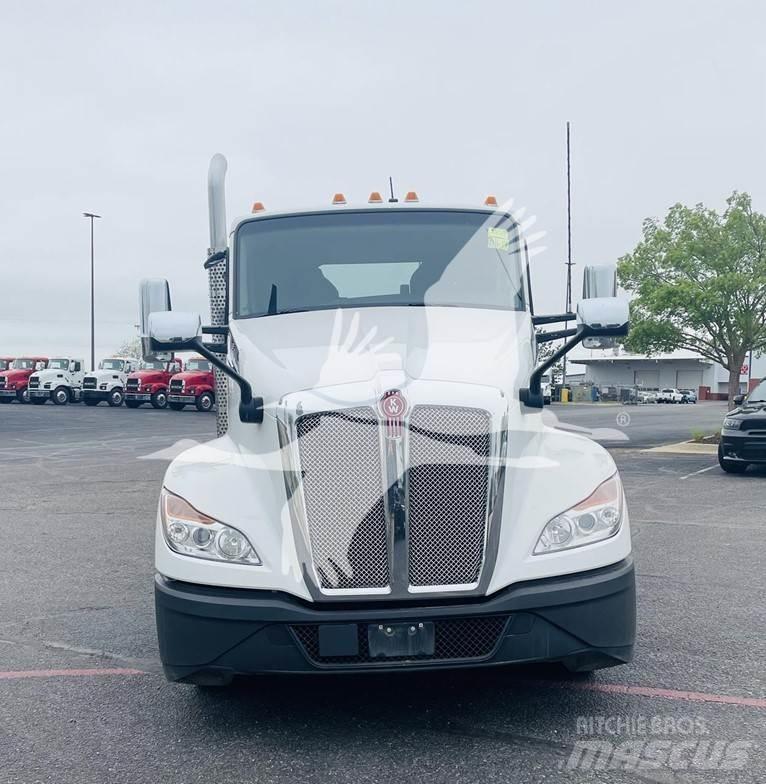 Kenworth T680 وحدات الجر