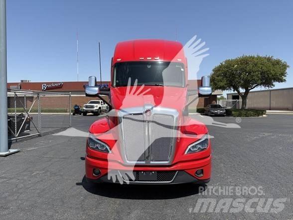 Kenworth T680 وحدات الجر