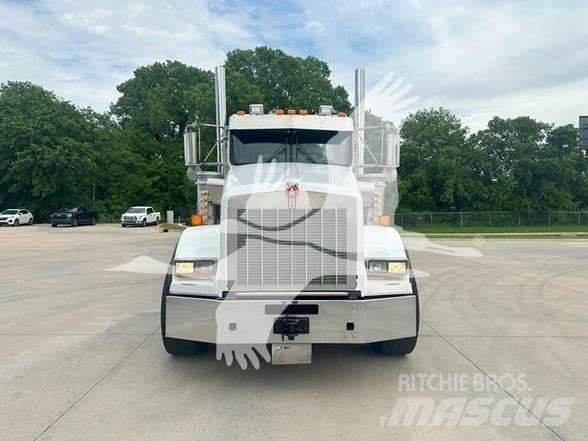 Kenworth T800 شاحنات قلابة