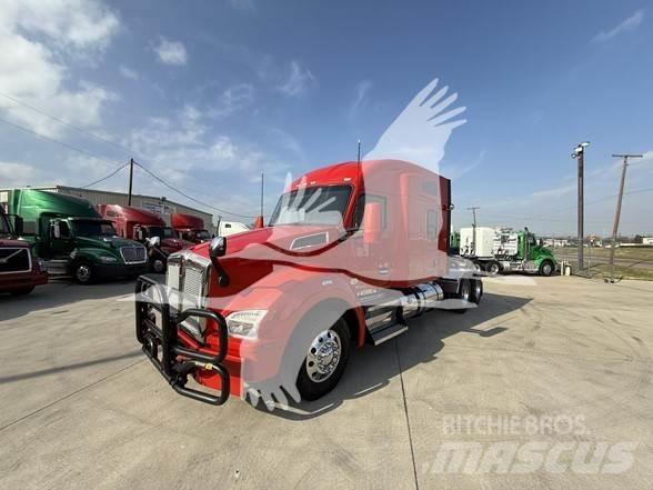 Kenworth T880 وحدات الجر