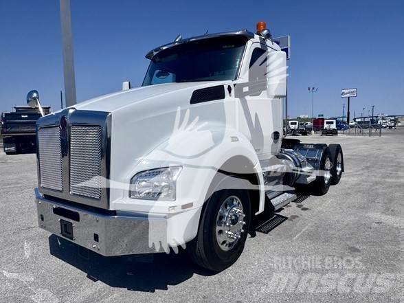 Kenworth T880 وحدات الجر