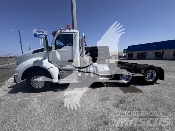 Kenworth T880 وحدات الجر