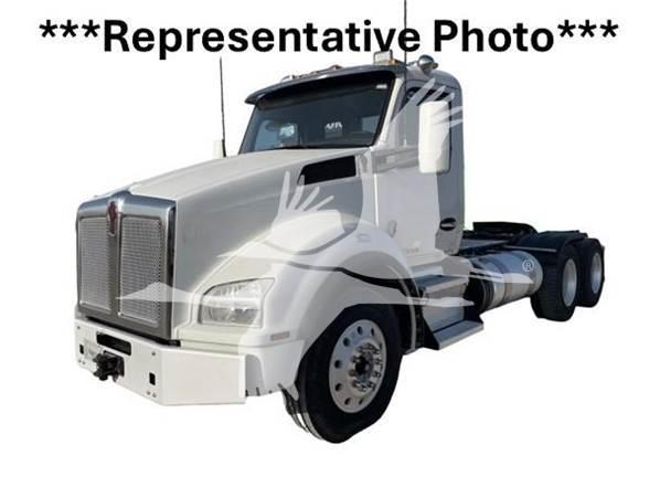 Kenworth T880 وحدات الجر
