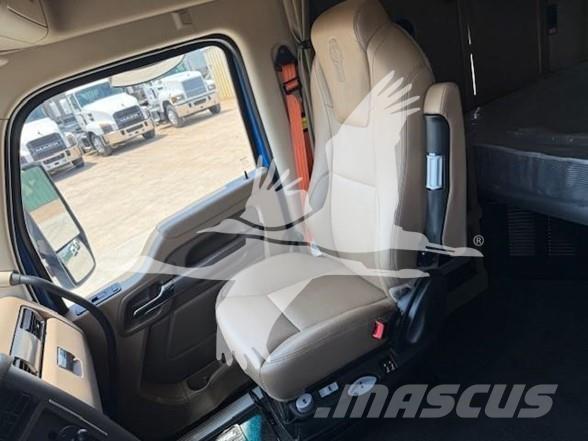 Kenworth T880 وحدات الجر