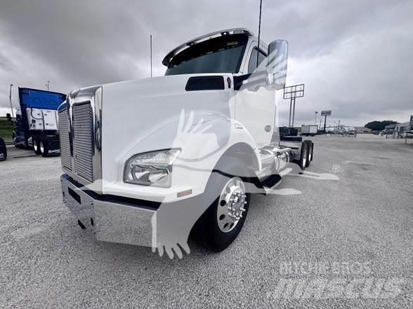 Kenworth T880 وحدات الجر