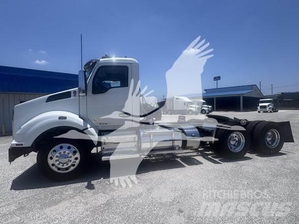 Kenworth T880 وحدات الجر