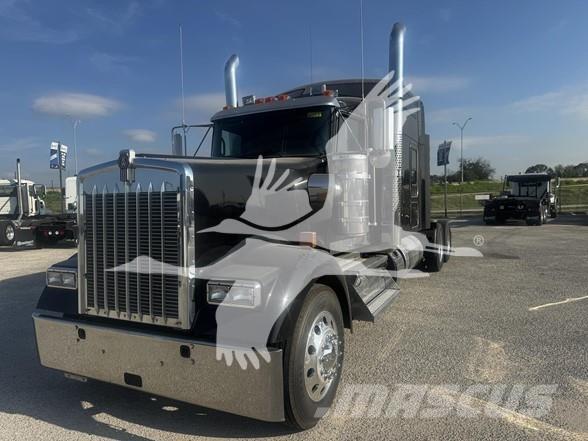 Kenworth W900 وحدات الجر