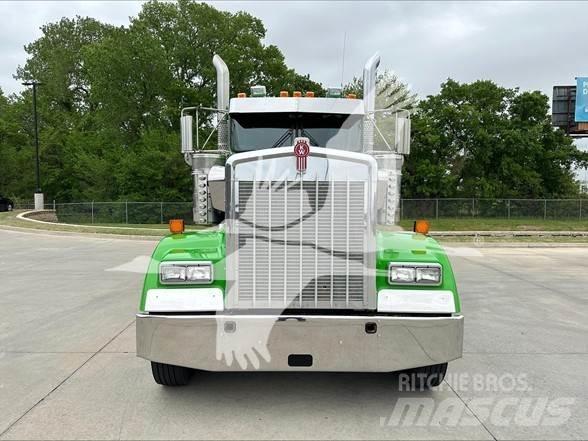 Kenworth W900L وحدات الجر