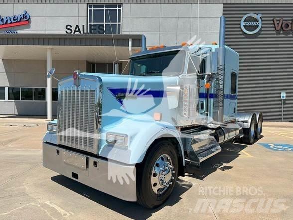 Kenworth W900L وحدات الجر