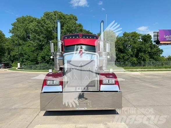Kenworth W900L وحدات الجر
