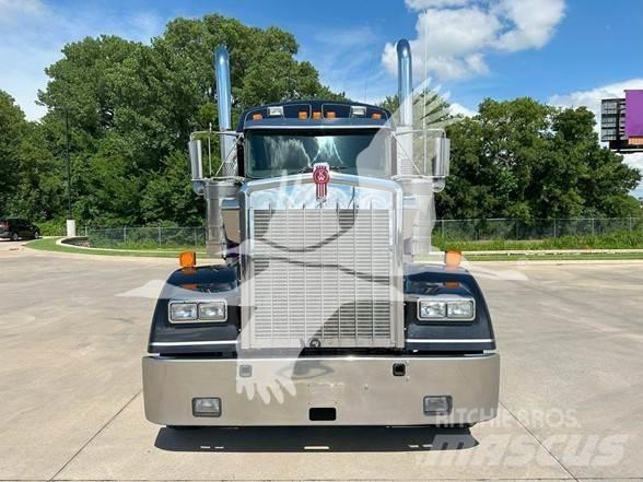 Kenworth W900L وحدات الجر