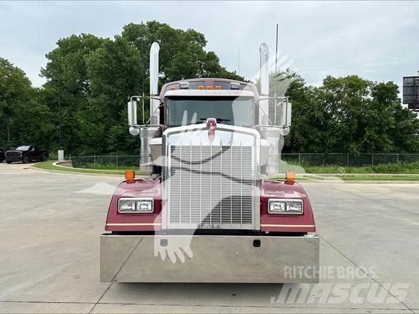 Kenworth W900L وحدات الجر
