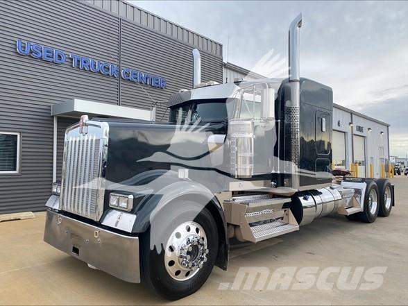 Kenworth W900L وحدات الجر